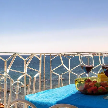 Meeresbrise Charybdis Apartment Giardini Naxos